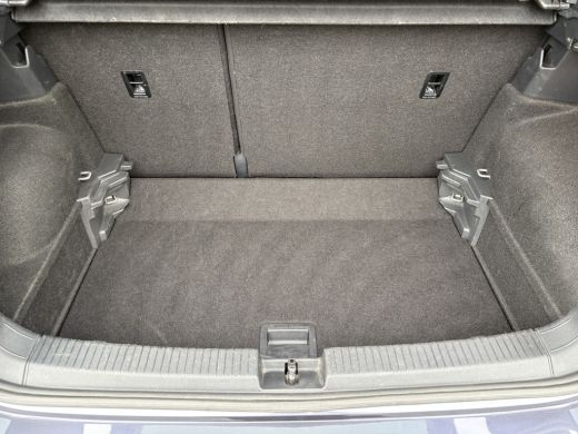 Volkswagen T-Cross 1.0 TSI Life Edition | Keyless | Camera | Stoelverw. | Prijs Rijklaar!! ActivLease financial lease