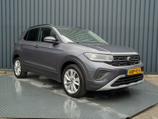 Volkswagen T-Cross 1.0 TSI Life Edition | Keyless | Camera | Stoelverw. | Prijs Rijklaar!! ActivLease financial lease