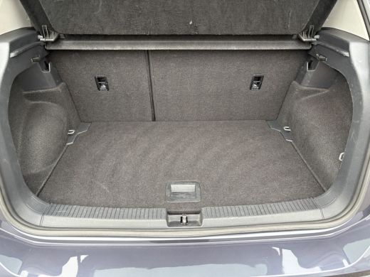 Volkswagen T-Cross 1.0 TSI Life Edition | Keyless | Camera | Stoelverw. | Prijs Rijklaar!! ActivLease financial lease