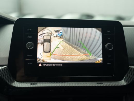 Volkswagen T-Cross 1.0 TSI Life Edition | Keyless | Camera | Stoelverw. | Prijs Rijklaar!! ActivLease financial lease