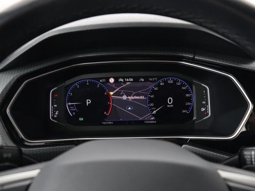 Volkswagen T-Cross 1.0 TSI Style Business R | Stoelverwarming | Camera | Adaptive cruise | Virtual Cockpit | Climate... ActivLease financial lease