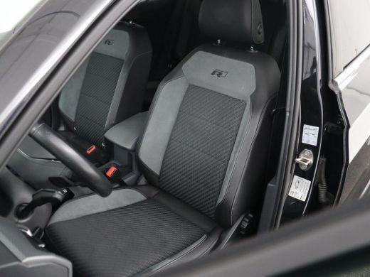 Volkswagen T-Cross 1.0 TSI Style Business R | Stoelverwarming | Camera | Adaptive cruise | Virtual Cockpit | Climate... ActivLease financial lease