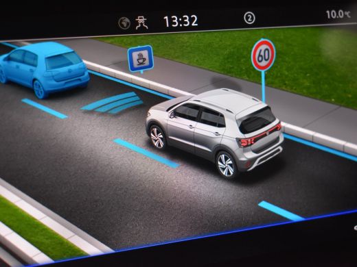 Volkswagen T-Cross 1.5 TSI R-Line Business 150PK DSG/AUTO | Achteruitrijcamera | Keyless | Apple carplay Android aut... ActivLease financial lease