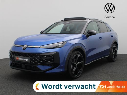 Volkswagen T-Roc 1.5 eTsi R-Line First Edition 150PK DSG Pano-Schuifdak, Trekhaak, Black Style, 20" LM Velgen, Key...