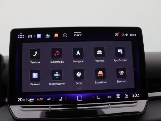 Volkswagen T-Roc 1.5 eTsi R-Line First Edition 150PK DSG Pano-Schuifdak, Trekhaak, Black Style, 20" LM Velgen, Key... ActivLease financial lease