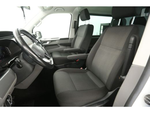Volkswagen Transporter 2.0 TDI L2H1 Bulli 150PK | Aut. | Dubbele Cabine | Airco | Adap. Cruise | Virtual | Camera | Trek... ActivLease financial lease