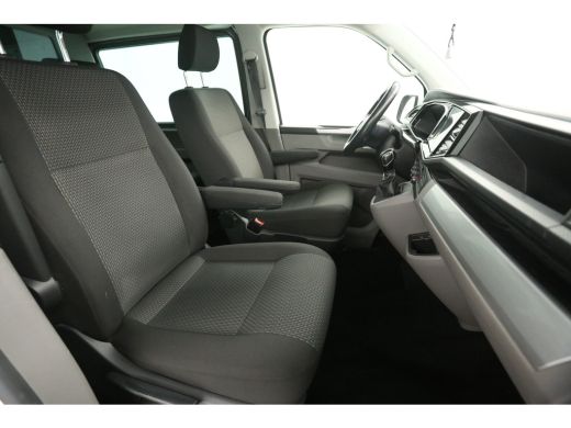 Volkswagen Transporter 2.0 TDI L2H1 Bulli 150PK | Aut. | Dubbele Cabine | Airco | Adap. Cruise | Virtual | Camera | Trek... ActivLease financial lease