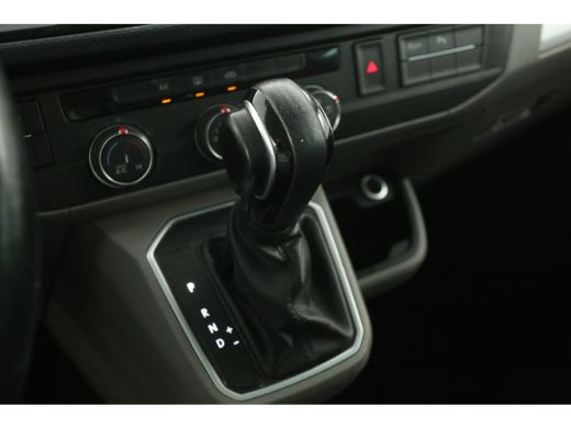 Volkswagen Transporter 2.0 TDI L2H1 Bulli 150PK | Aut. | Dubbele Cabine | Airco | Adap. Cruise | Virtual | Camera | Trek... ActivLease financial lease