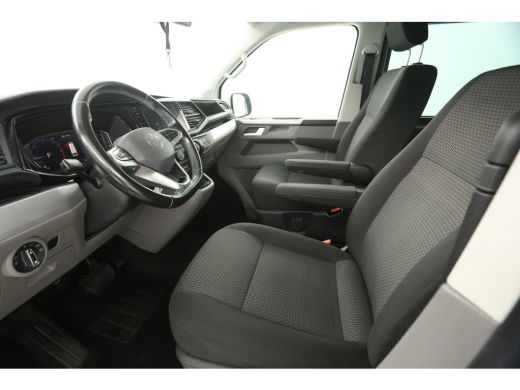 Volkswagen Transporter 2.0 TDI L2H1 Bulli 150PK | Aut. | Dubbele Cabine | Airco | Adap. Cruise | Virtual | Camera | Trek... ActivLease financial lease