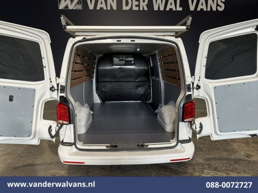 Volkswagen Transporter 2.0 TDI R line L2H1 Euro6 Airco | Camera | LM Velgen | Leder | Imperiaal | Apple Carplay Android ... ActivLease financial lease
