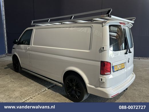 Volkswagen Transporter 2.0 TDI R line L2H1 Euro6 Airco | Camera | LM Velgen | Leder | Imperiaal | Apple Carplay Android ... ActivLease financial lease
