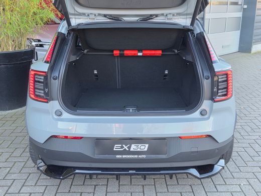 Volvo  EX30 Single Motor Extended Range Plus 69 kWh | Full MAXTON DESIGN | Adaptive Cruise | BLIS | Memory | ... ActivLease financial lease