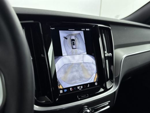 Volvo  V60 2.0 T6 Plug-in hybrid AWD Plus Dark | Trekhaak | PDC V+A en 360 camera | Lederen sportstoelen | S... ActivLease financial lease