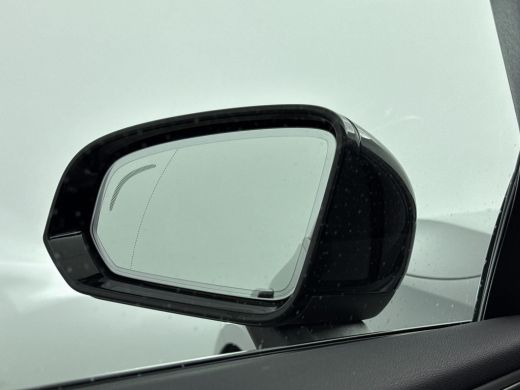 Volvo  V60 2.0 T6 Plug-in hybrid AWD Plus Dark | Trekhaak | PDC V+A en 360 camera | Lederen sportstoelen | S... ActivLease financial lease