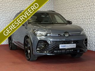 Volkswagen Tiguan 1.5 eHYBRID 272 PK NW AUTO R-LINE VW.TREKHAAK BLACK PANO XL.NAVI STOEL/STUUR VERW. BLACK.STYLE 36...