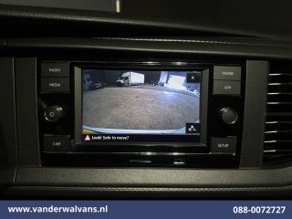 Volkswagen Transporter 2.0 TDI R line L2H1 Euro6 Airco | Camera | LM Velgen | Leder | Imperiaal | Apple Carplay Android ...
