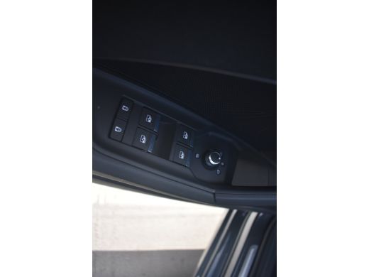 Audi A3 Sportback 30 TFSI Advanced edition | Cruise Control | Verwarmbare voorstoelen | Afneembare trekhaak ActivLease financial lease
