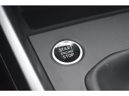 Audi A3 Sportback 30 TFSI Advanced edition | Cruise Control | Verwarmbare voorstoelen | Afneembare trekhaak ActivLease financial lease