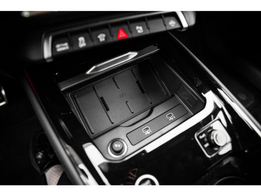 Audi Q3 S edition | Adaptive cruise control | Audi sound system | Cruise control ActivLease financial lease