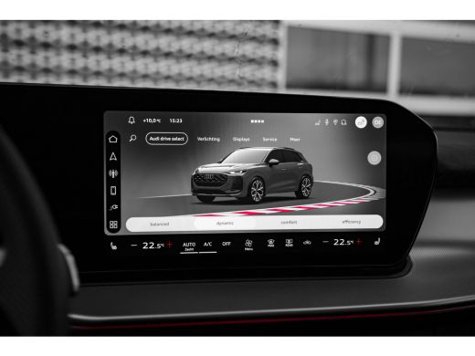 Audi Q3 S edition | Adaptive cruise control | Audi sound system | Cruise control ActivLease financial lease