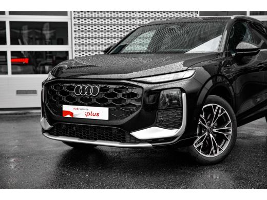 Audi Q3 S edition | Adaptive cruise control | Audi sound system | Cruise control ActivLease financial lease