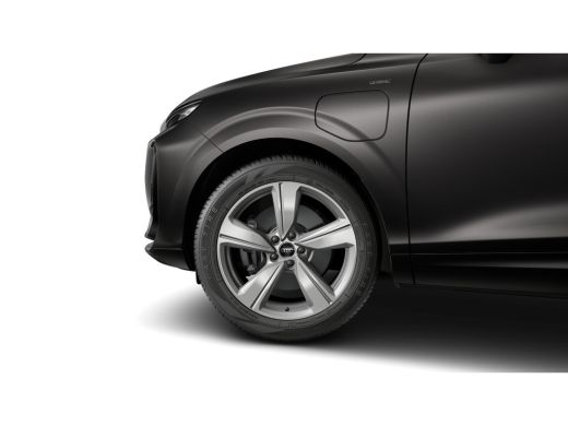 Audi Q3 S edition | Adaptive cruise control | Audi sound system | Cruise control ActivLease financial lease