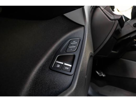 Audi Q3 S edition | Adaptive cruise control | Audi sound system | Cruise control ActivLease financial lease