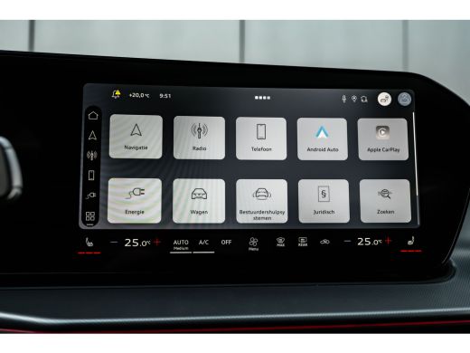 Audi Q3 S edition | Adaptive cruise control | Audi sound system | Cruise control ActivLease financial lease