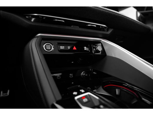 Audi Q5 S edition | Audi virtual cockpit | Exterieurpakket zwart | Hemelbekleding in zwart ActivLease financial lease