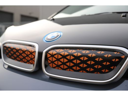 BMW i3 S /184pk*Unique Forever*120Ah 42 kWh H-Kardon/2xAdaptive/Carplay/Leder/W-pomp/3-fase/20" ActivLease financial lease