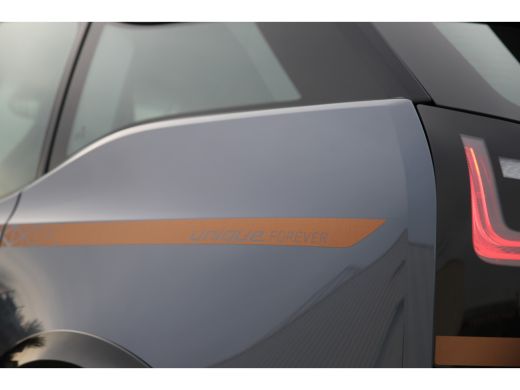 BMW i3 S /184pk*Unique Forever*120Ah 42 kWh H-Kardon/2xAdaptive/Carplay/Leder/W-pomp/3-fase/20" ActivLease financial lease