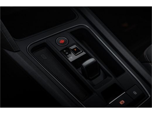 CUPRA Formentor 1.4 e-Hybrid VZ 245 PK Performance | Trekhaak | Carplay | Camera | Stoel en Stuurverwarming l Dod... ActivLease financial lease