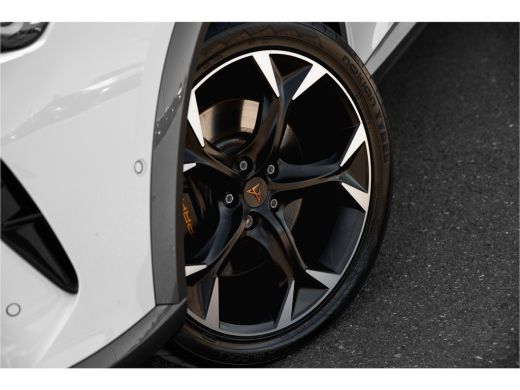 CUPRA Formentor 1.4 e-Hybrid VZ 245 PK Performance | Trekhaak | Carplay | Camera | Stoel en Stuurverwarming l Dod... ActivLease financial lease