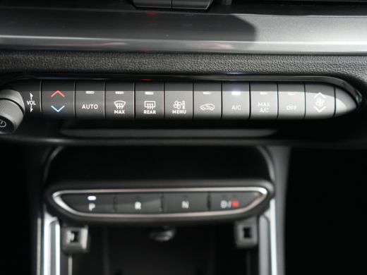 Fiat 600 La Prima | 10,25" touchscreen radio met Bluetooth, DAB & USB | 18" lichtmetalen velgen Diamont Cu... ActivLease financial lease