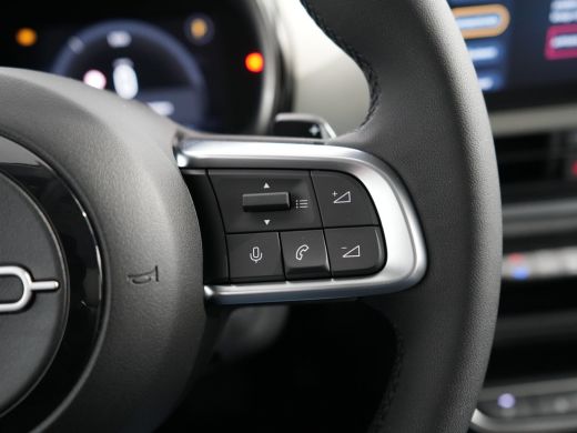 Fiat 600 La Prima | 10,25" touchscreen radio met Bluetooth, DAB & USB | 18" lichtmetalen velgen Diamont Cu... ActivLease financial lease