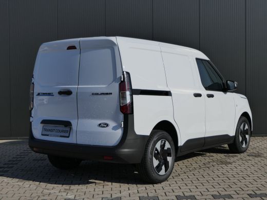 Ford E-Transit Courier Trend 44 kWh | Driver Assistance Pack | Led laadruimteverlichting | Navigatiesysteem ActivLease financial lease