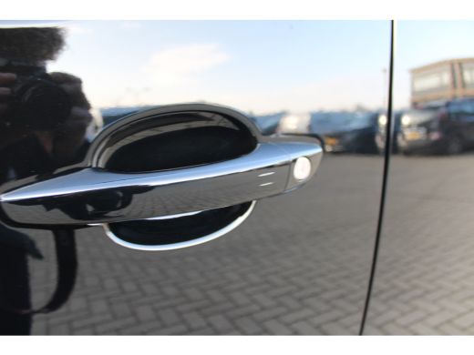 Peugeot e-Expert e- STX EDITION L3 75 kWh | CAMERA | BETIMMERING | STOEL + STUUR VERWARMING | APPLE CARPLAY/ANDROI... ActivLease financial lease