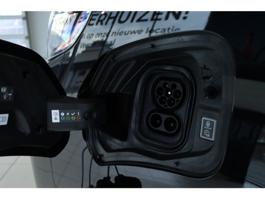 Peugeot e-Expert EV 75 kWh 136 L3 STX SPECIAL EDITION | LED | Stuur+Stoelverwarming | Betimmering | Leder | Camera... ActivLease financial lease