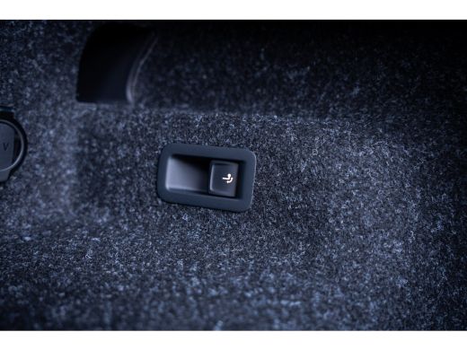 Skoda Enyaq iV Sportline | Chrome interieur accenten | Driving mode select | LED interieurverlichting inclusief ... ActivLease financial lease