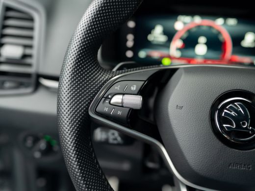 Skoda Karoq 1.5 TSI ACT Sportline Business | 360 Camera | Side Assist | Canton | Elk. A-klep | Prijs Rijklaar!! ActivLease financial lease