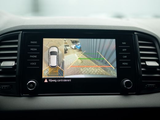 Skoda Karoq 1.5 TSI ACT Sportline Business | 360 Camera | Side Assist | Canton | Elk. A-klep | Prijs Rijklaar!! ActivLease financial lease