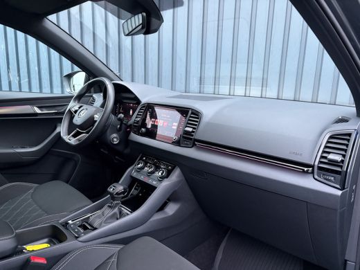 Skoda Karoq 1.5 TSI ACT Sportline Business | Elk. A-klep | Camera | Lane Assist | Stoel & Stuur verw. | Prijs... ActivLease financial lease