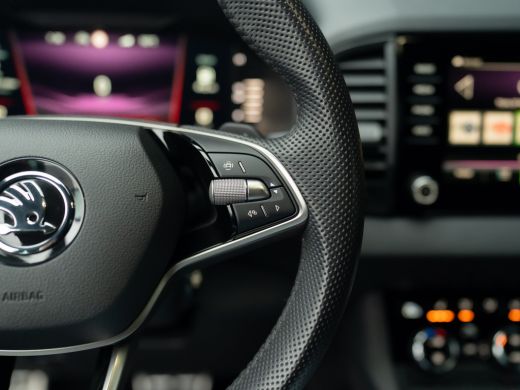 Skoda Karoq 1.5 TSI ACT Sportline Business | Elk. A-klep | Camera | Lane Assist | Stoel & Stuur verw. | Prijs... ActivLease financial lease