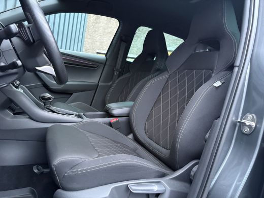 Skoda Karoq 1.5 TSI ACT Sportline Business | Elk. A-klep | Camera | Lane Assist | Stoel & Stuur verw. | Prijs... ActivLease financial lease