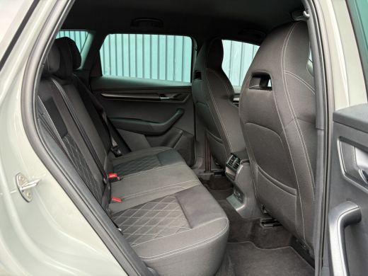 Skoda Karoq 1.5 TSI ACT Sportline Business | Trekhaak wegkl. | Prijs Rijklaar!! ActivLease financial lease