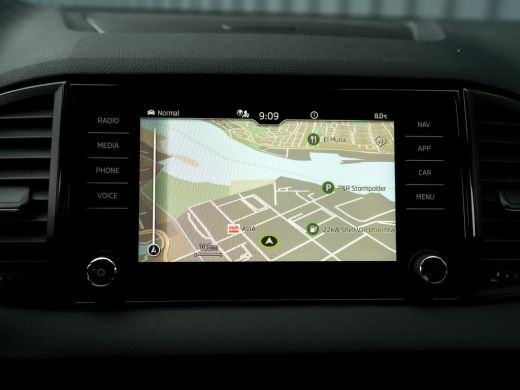 Skoda Karoq 1.5 TSI ACT Sportline Business | Trekhaak wegkl. | Prijs Rijklaar!! ActivLease financial lease