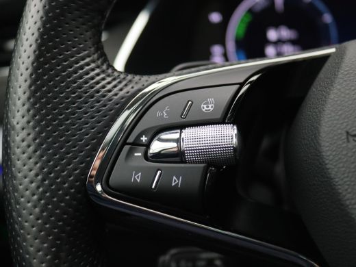 Skoda Octavia Combi 1.4 TSI iV PHEV Business Edition Plus 204PK DSG SOH 98%, Pano-Schuifdak, Head-Up Display, V... ActivLease financial lease