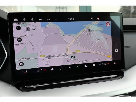 Skoda Octavia Combi Business Edition | Achteruitrijcamera | Chromen grille | Cruise control met speedlimiter ActivLease financial lease