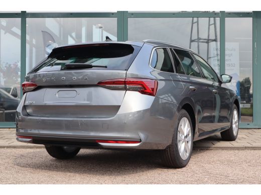 Skoda Octavia Combi Business Edition | Achteruitrijcamera | Chromen grille | Cruise control met speedlimiter ActivLease financial lease