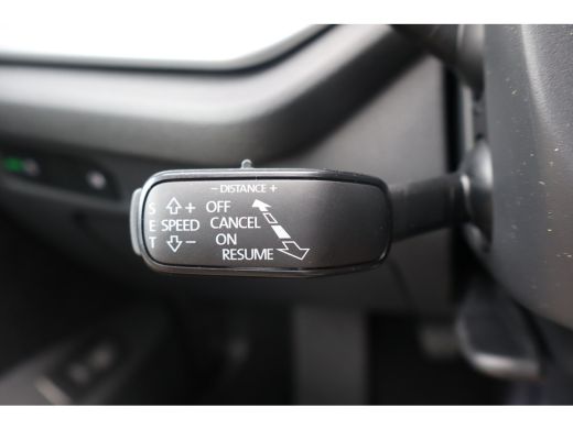 Skoda Octavia Combi Business Edition | Achteruitrijcamera | Chromen grille | Cruise control met speedlimiter ActivLease financial lease